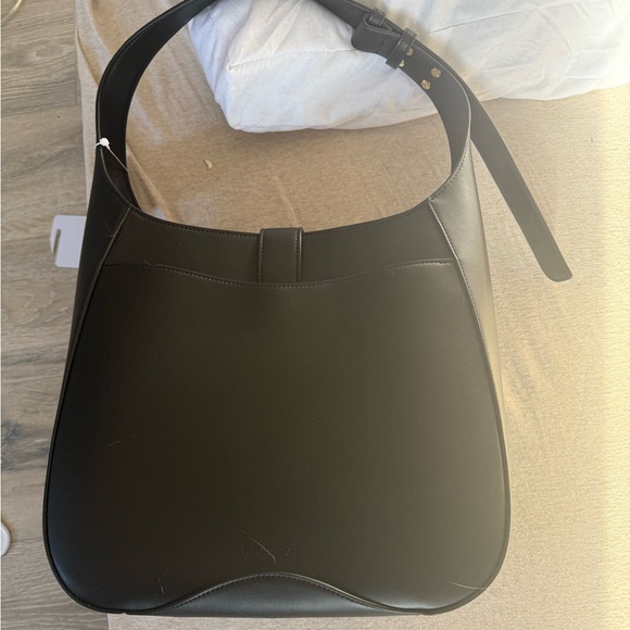 NWT Lululemon Black Leather Altnerative Shoulder Bag with Gold Emblem - Picture 3 of 4